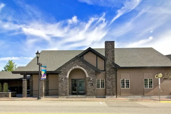 Dr. Cindee Melashenko