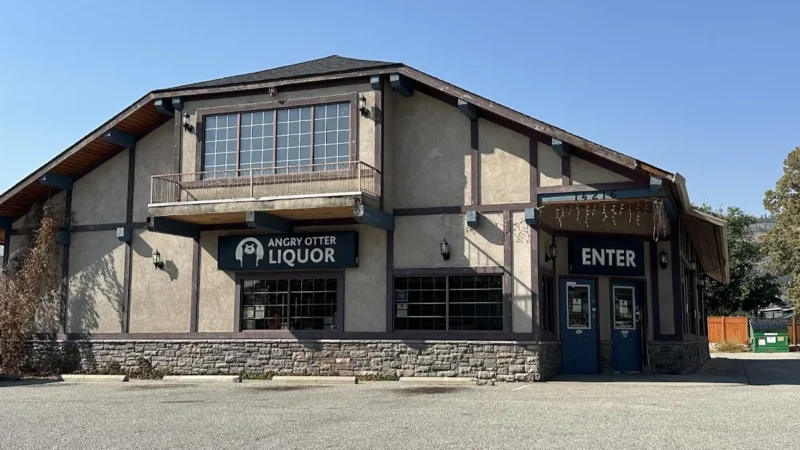 Angry Otter Liquor @ Peacock’s Perch