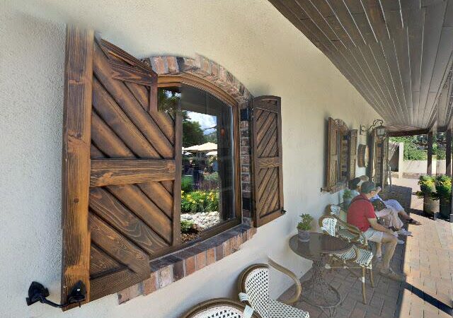 Lake Breeze Vineyards